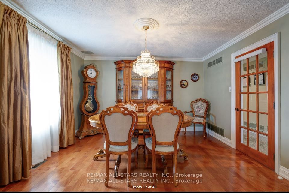 6 Lincoln Pl