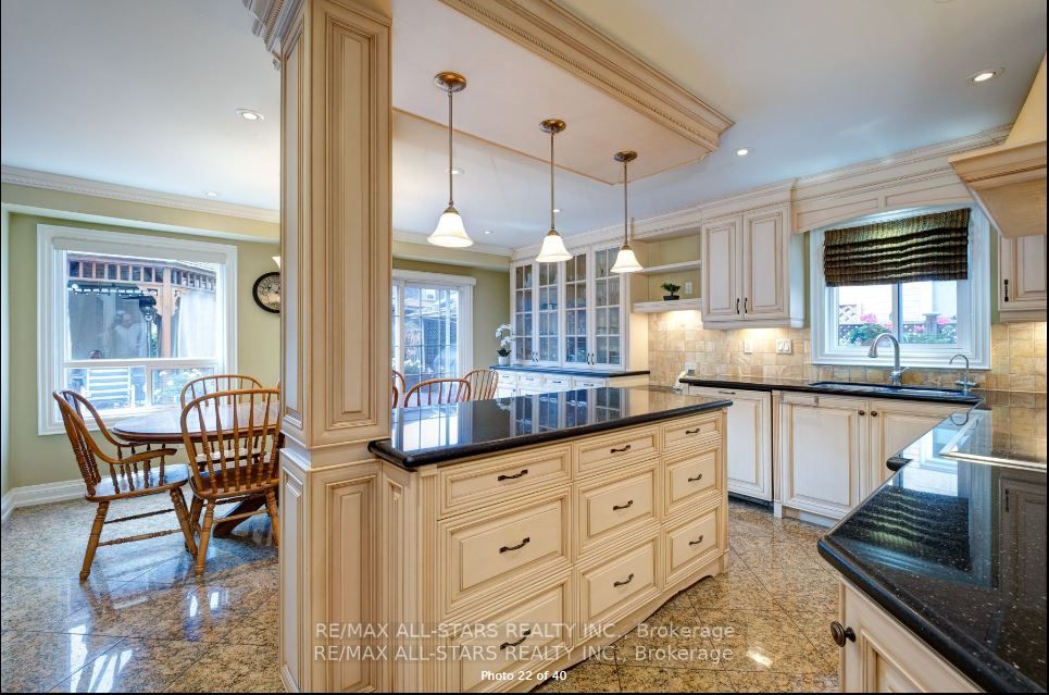 6 Lincoln Pl