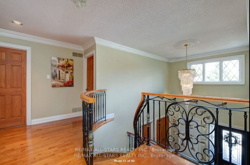 6 Lincoln Pl