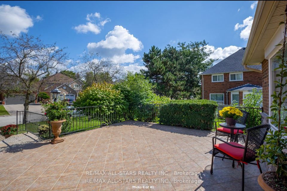 6 Lincoln Pl