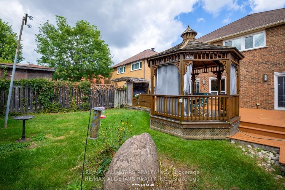 6 Lincoln Pl