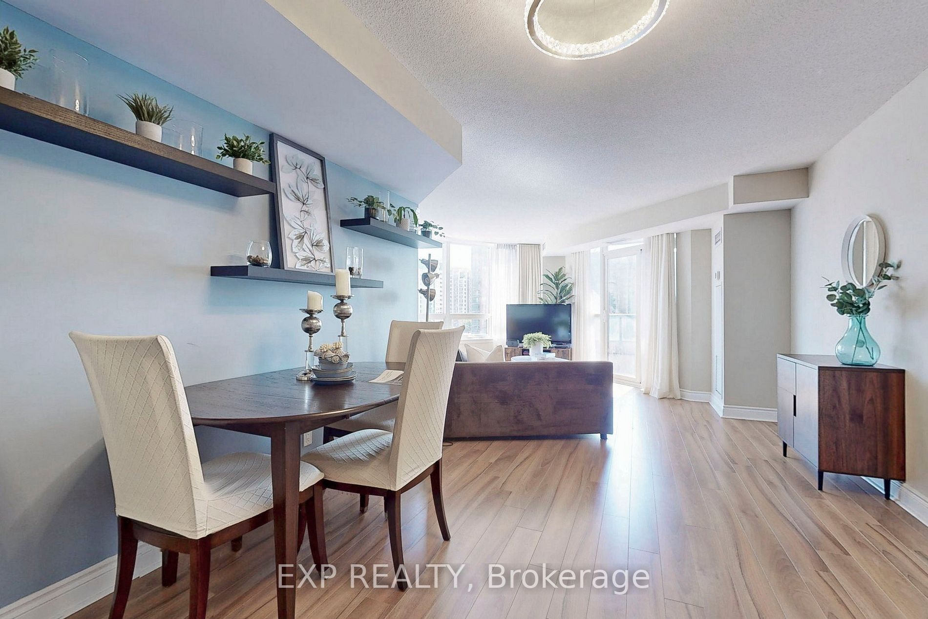 23 Cox Boulevard, #558