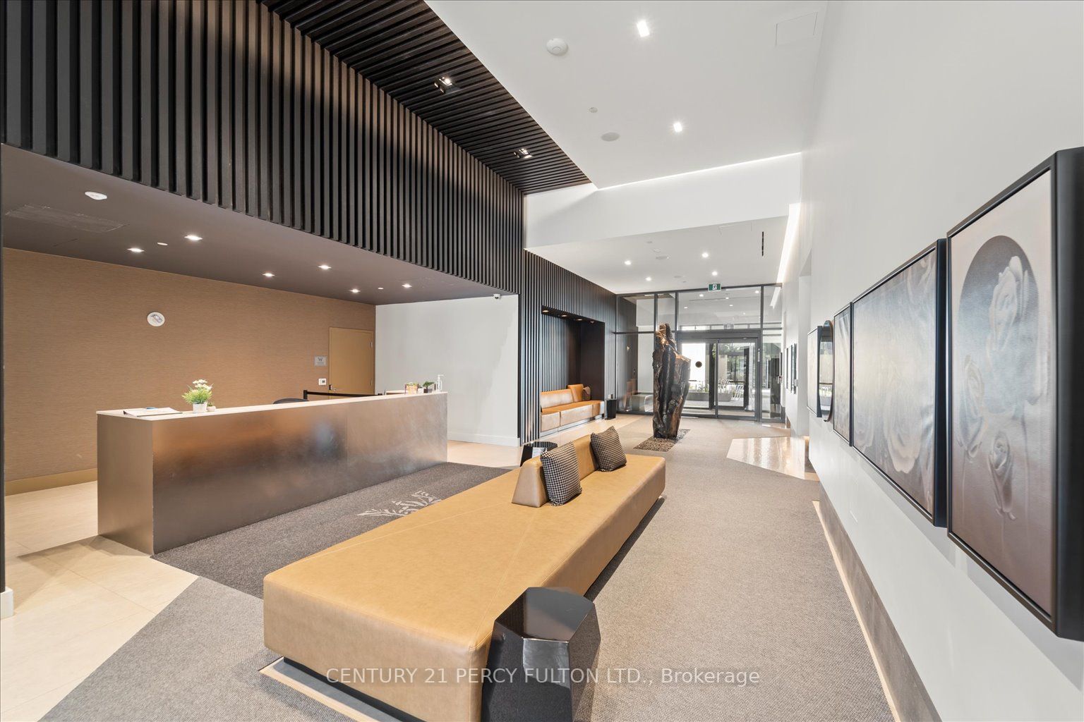 8868 Yonge St, #521E