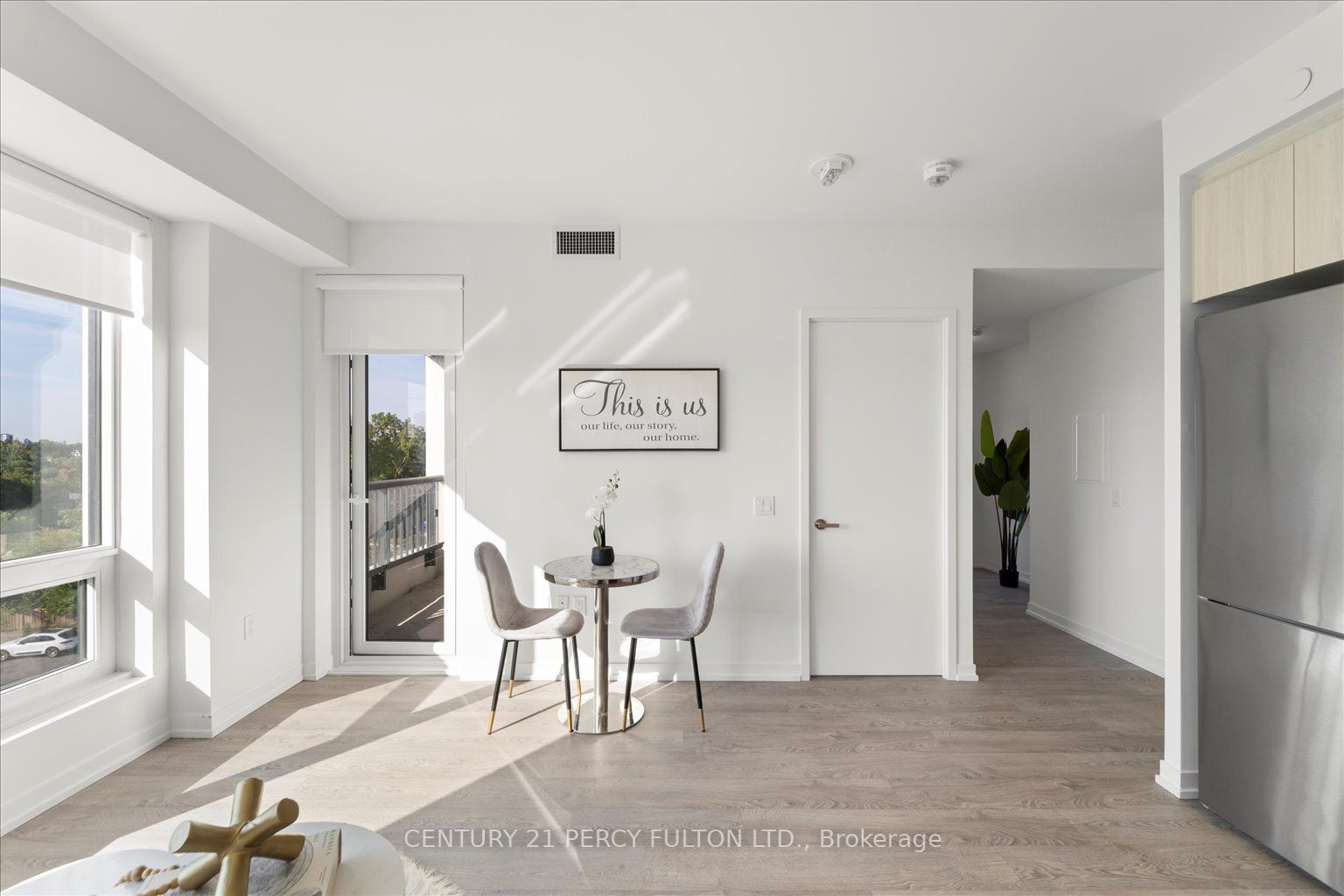 8868 Yonge St, #521E