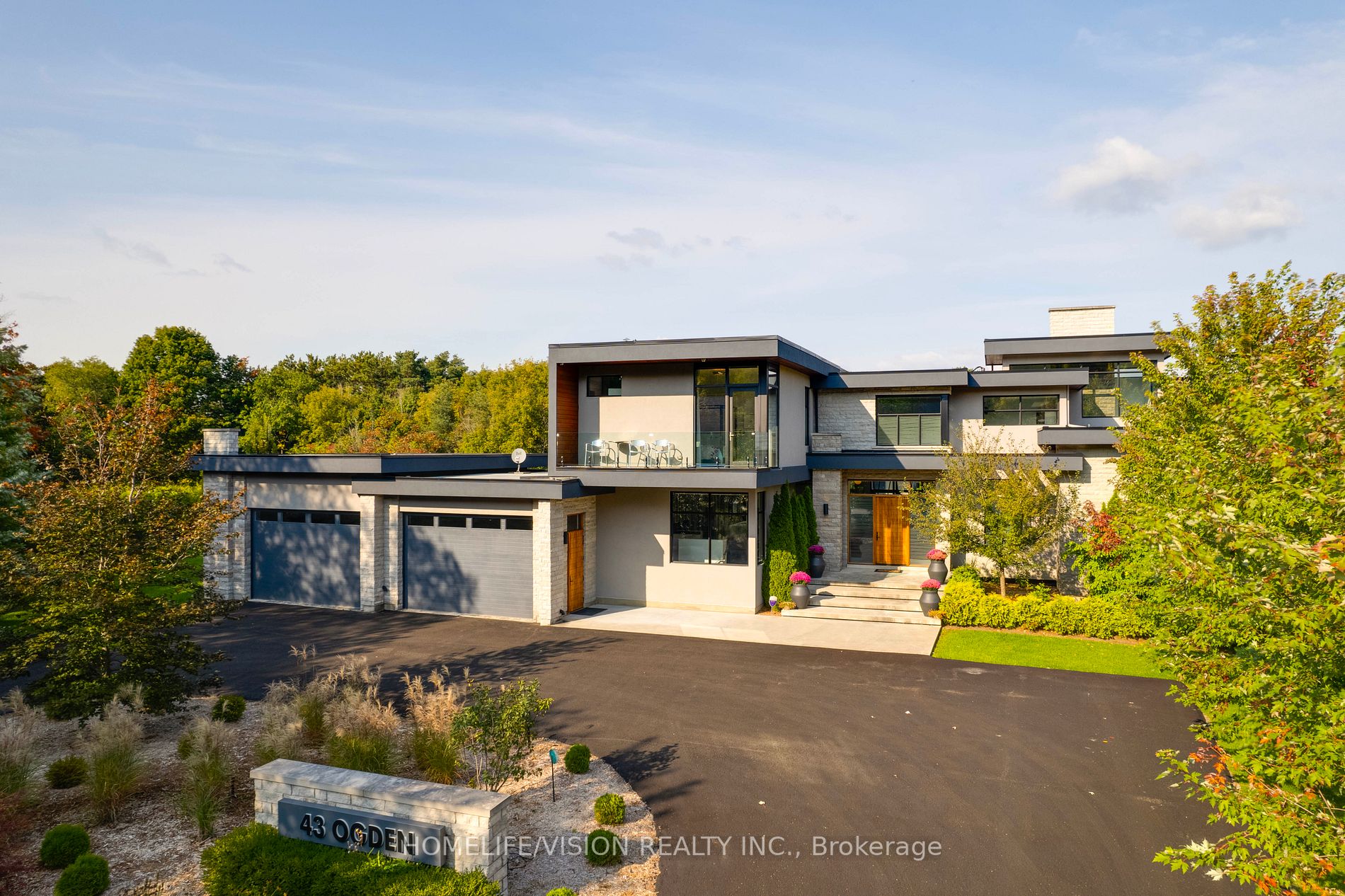43 Ogden Cres