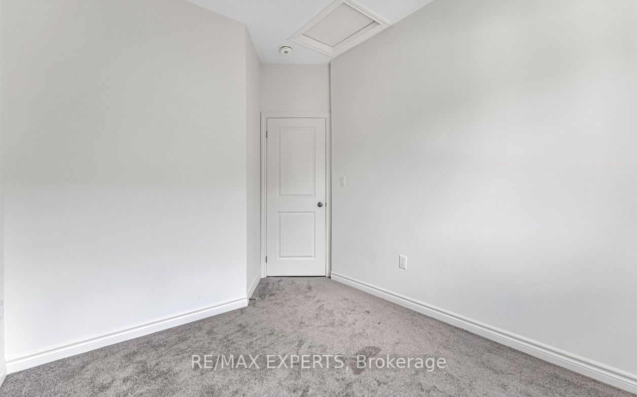 43 Elsinore St