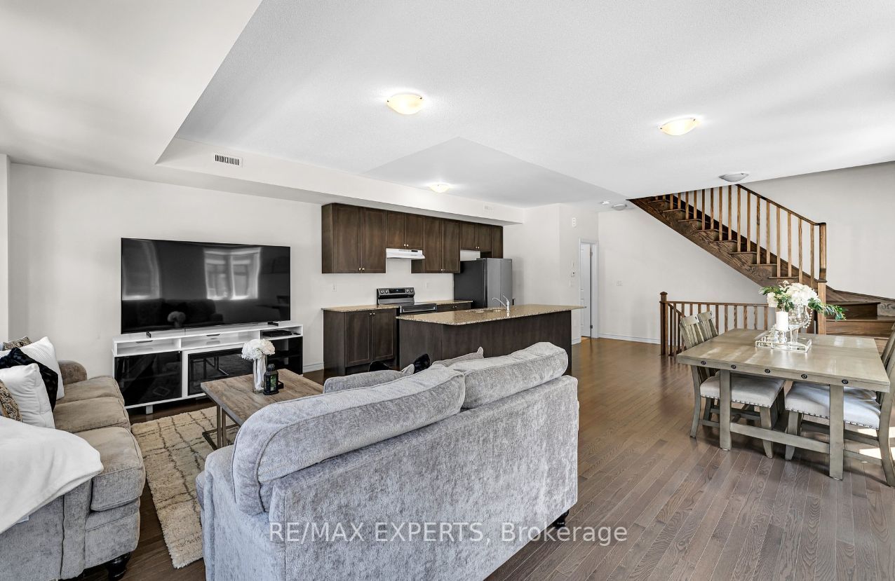 43 Elsinore St