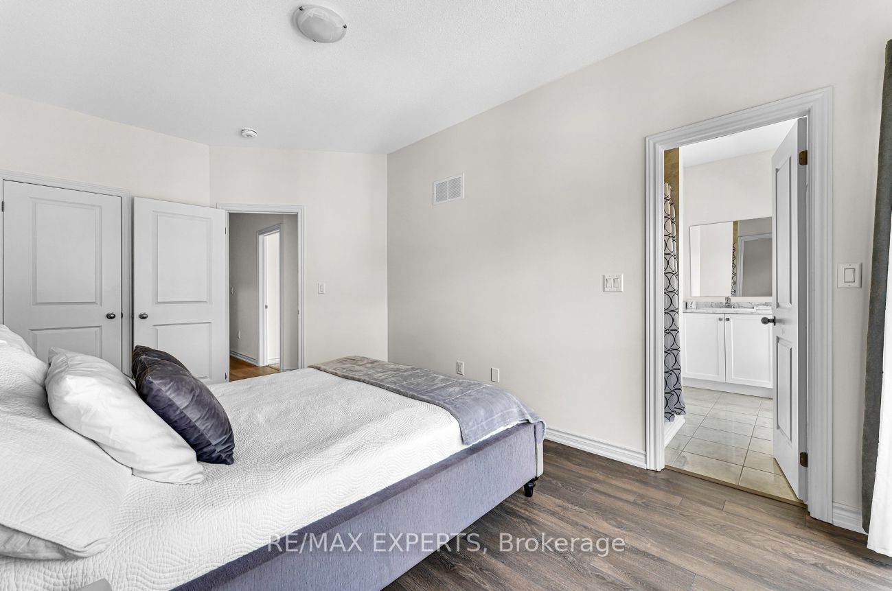 43 Elsinore St