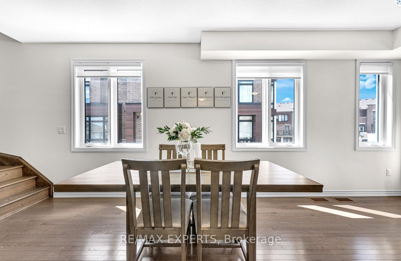 43 Elsinore St