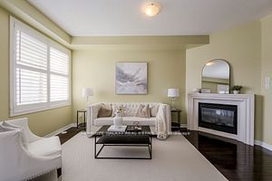 17 Ivy Stone Crt