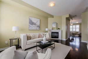 17 Ivy Stone Crt