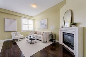 17 Ivy Stone Crt