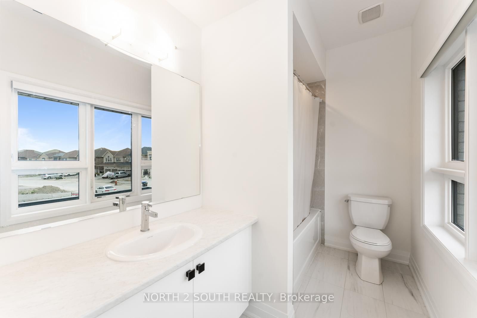 146 Ferragine Cres