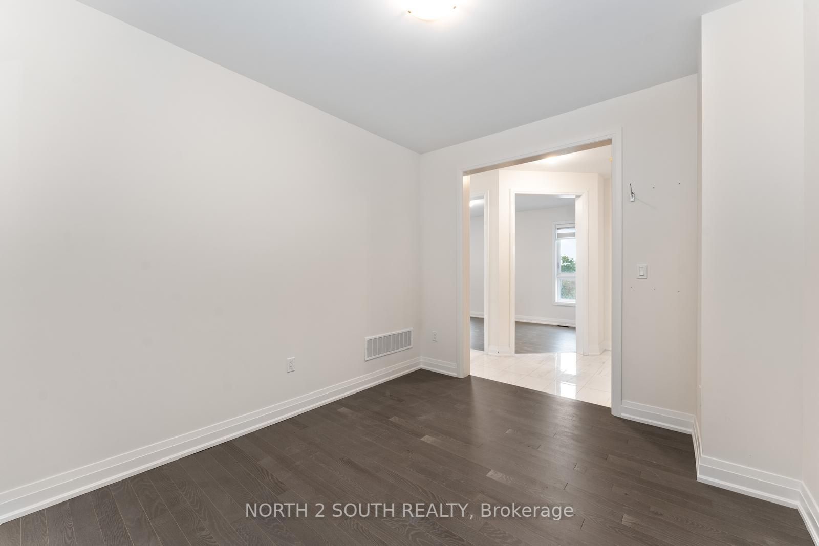 146 Ferragine Cres