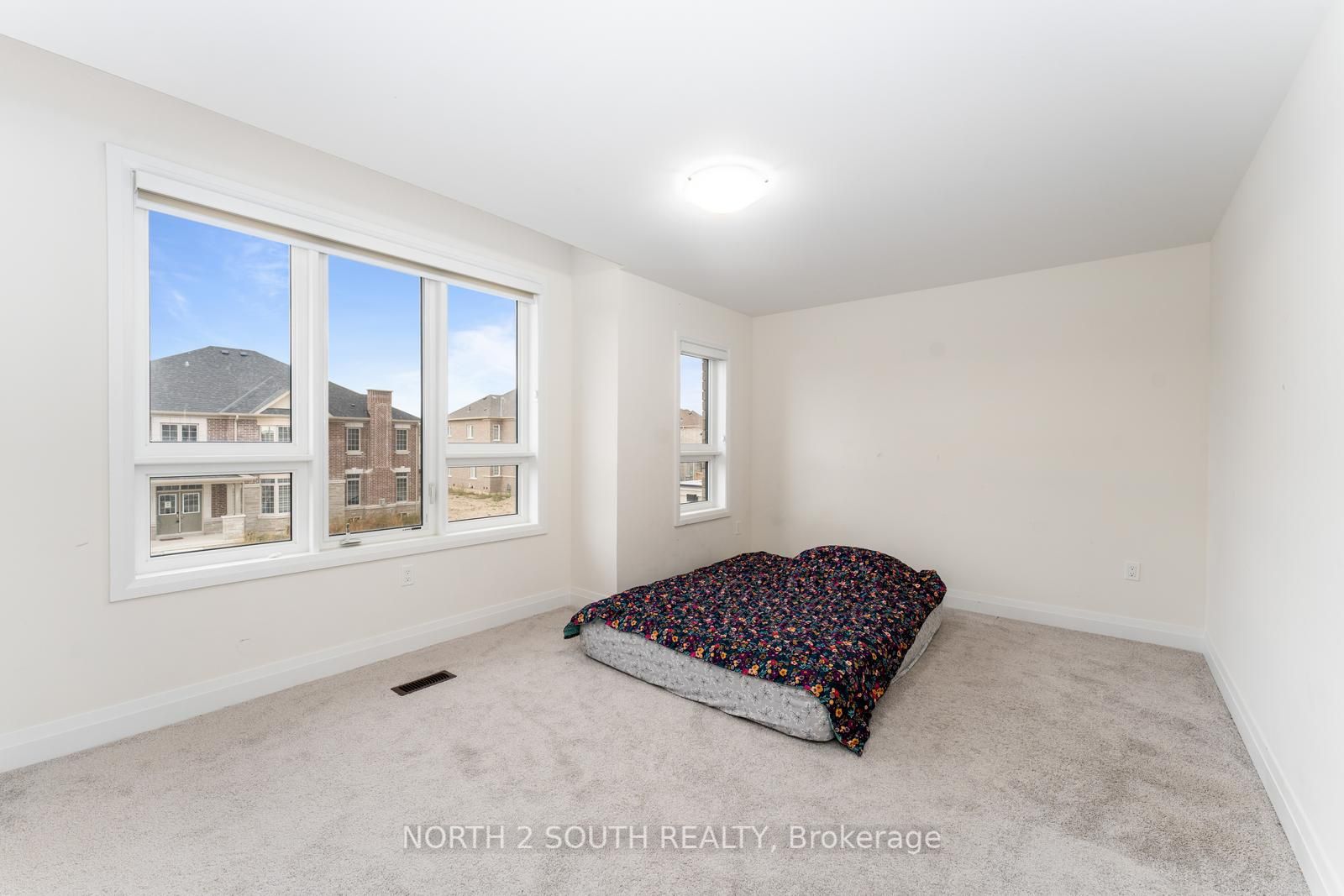 146 Ferragine Cres