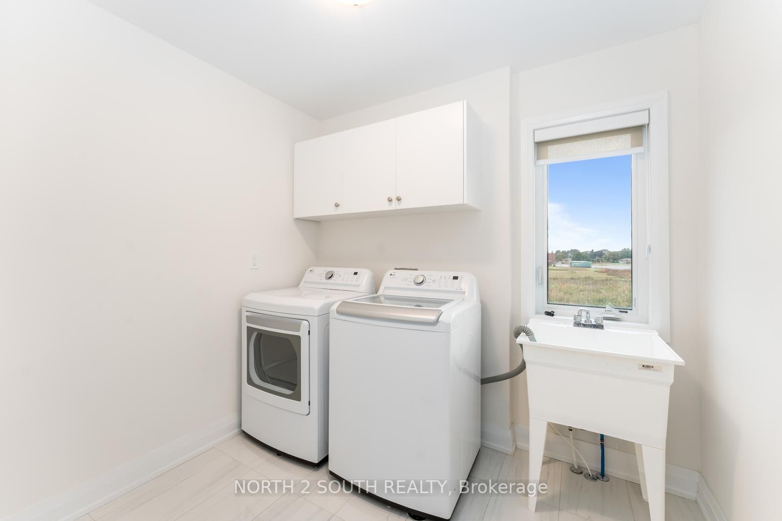 146 Ferragine Cres
