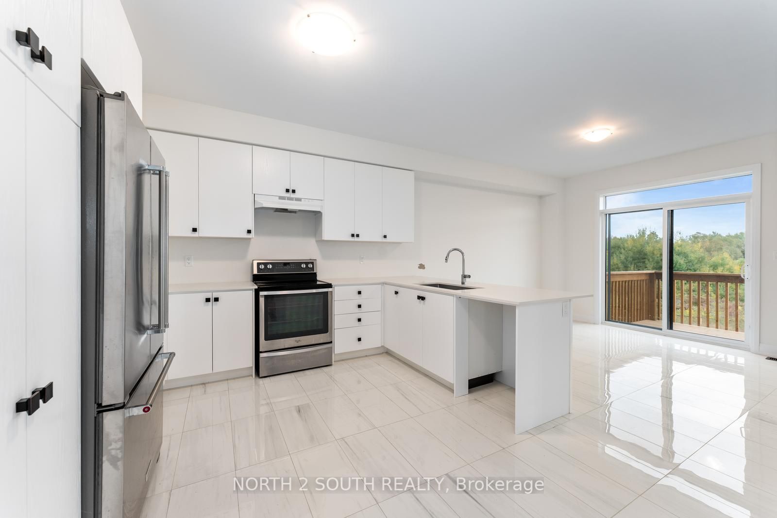 146 Ferragine Cres