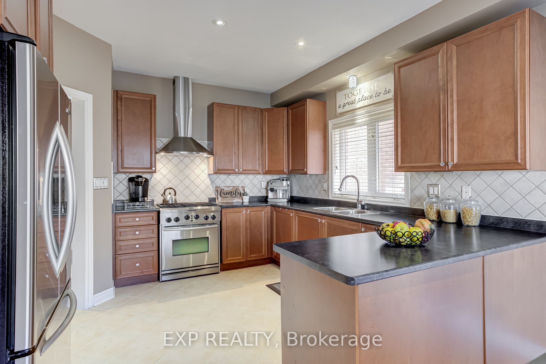 189 Chayna Cres
