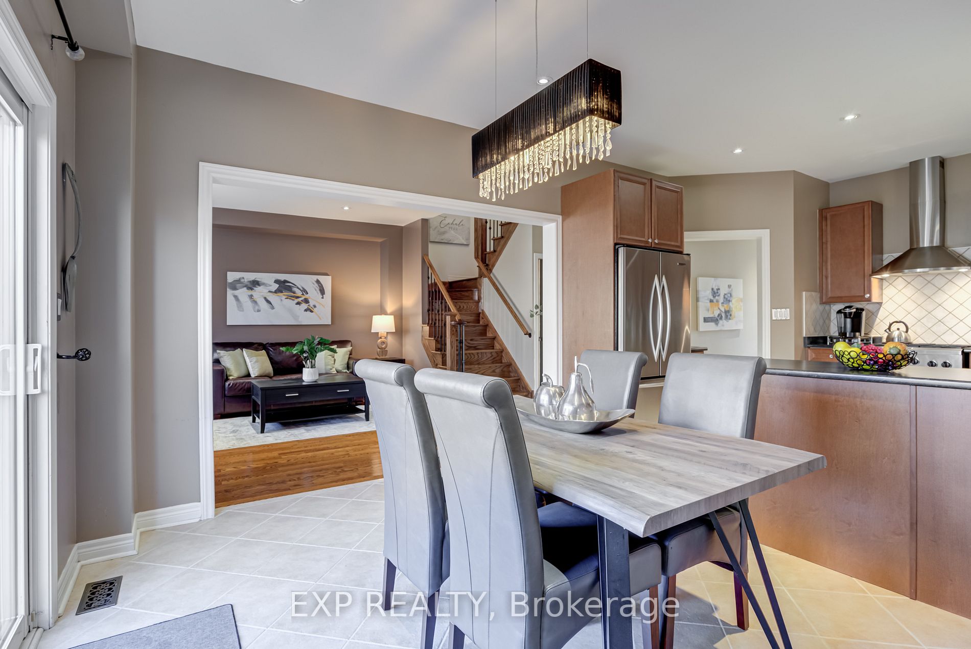 189 Chayna Cres