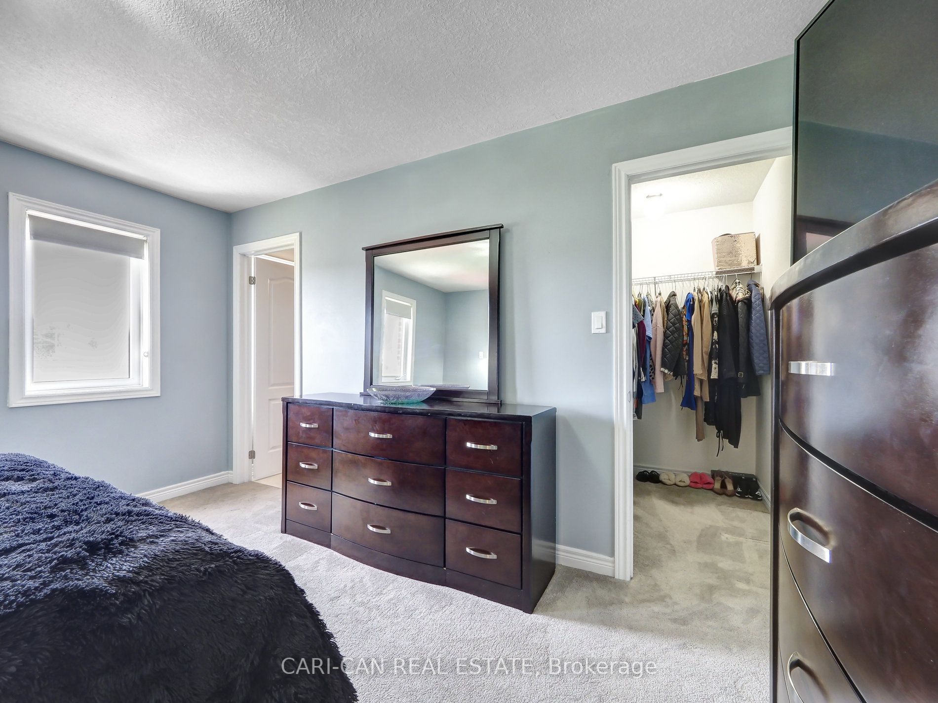 187 Hutchinson Dr