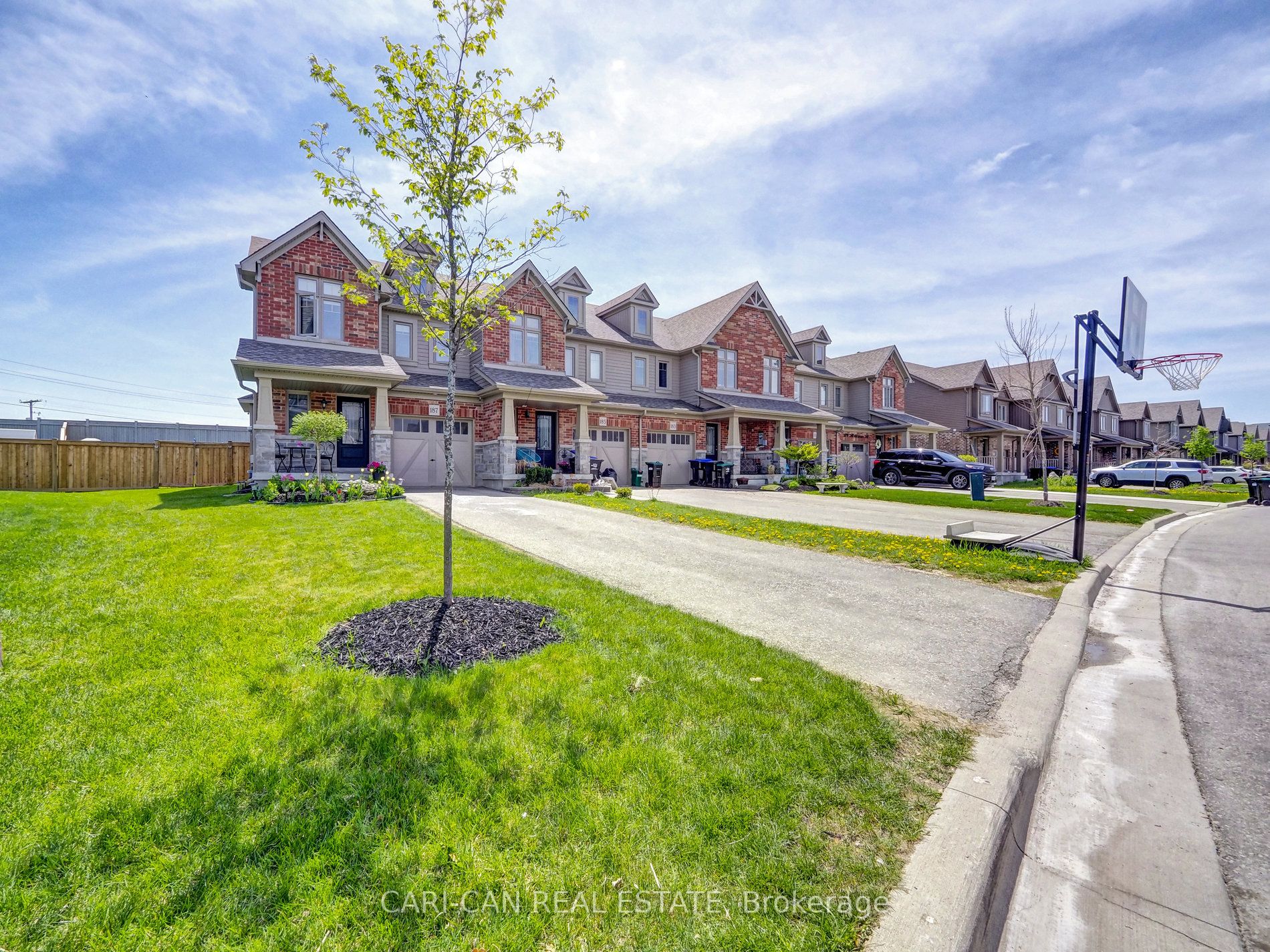 187 Hutchinson Dr