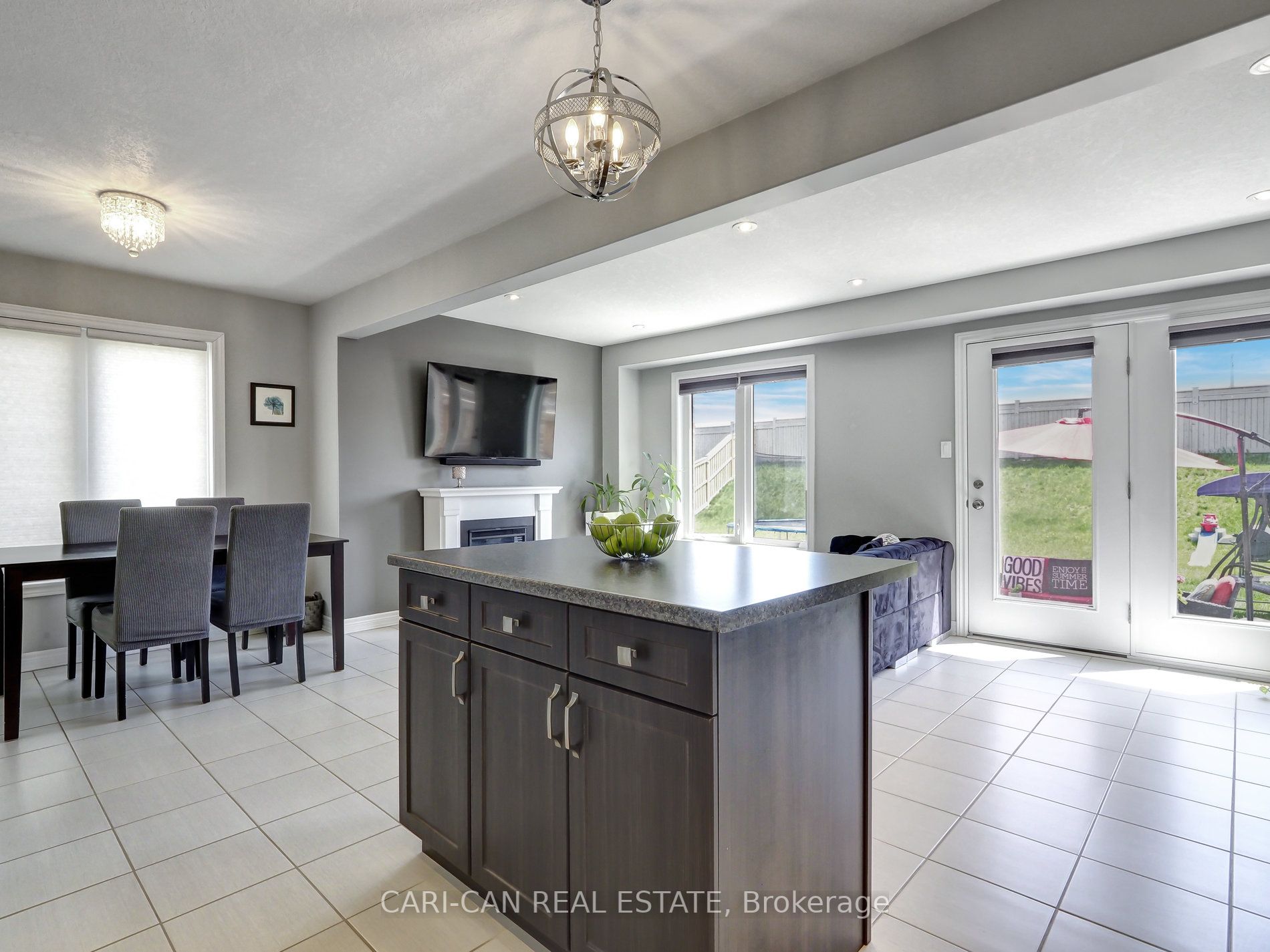 187 Hutchinson Dr