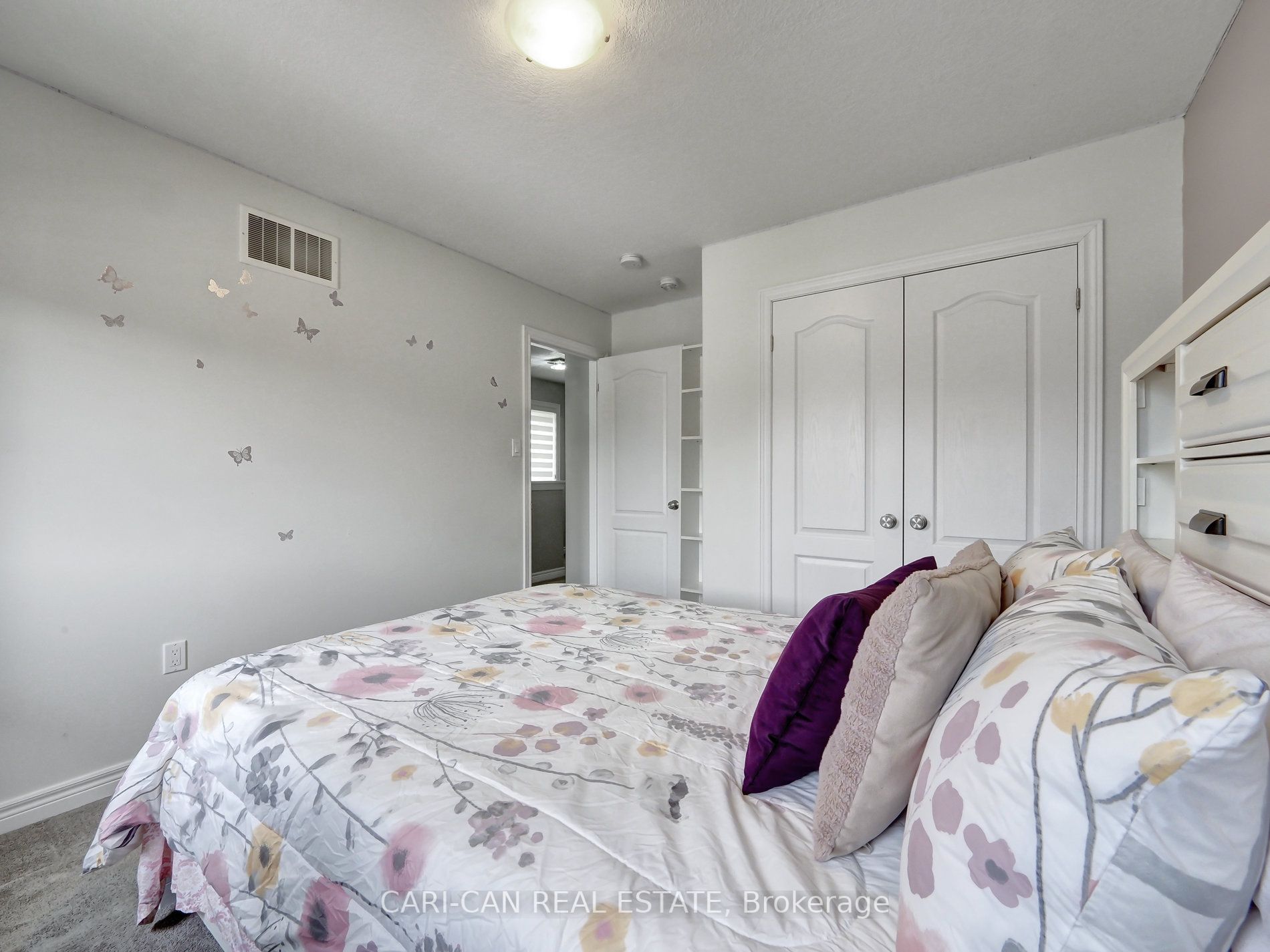 187 Hutchinson Dr