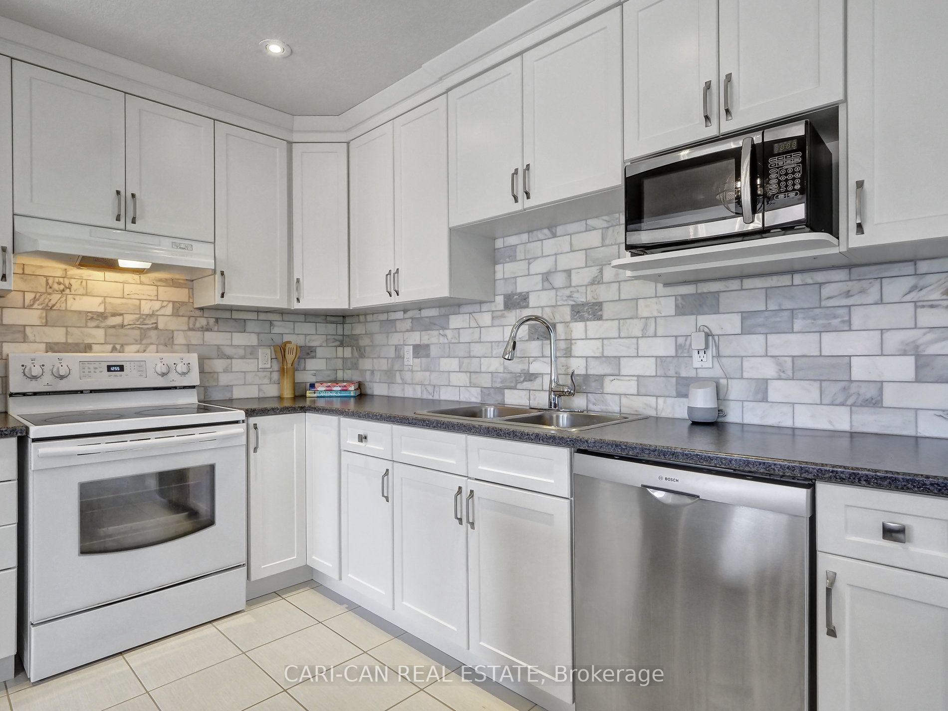 187 Hutchinson Dr