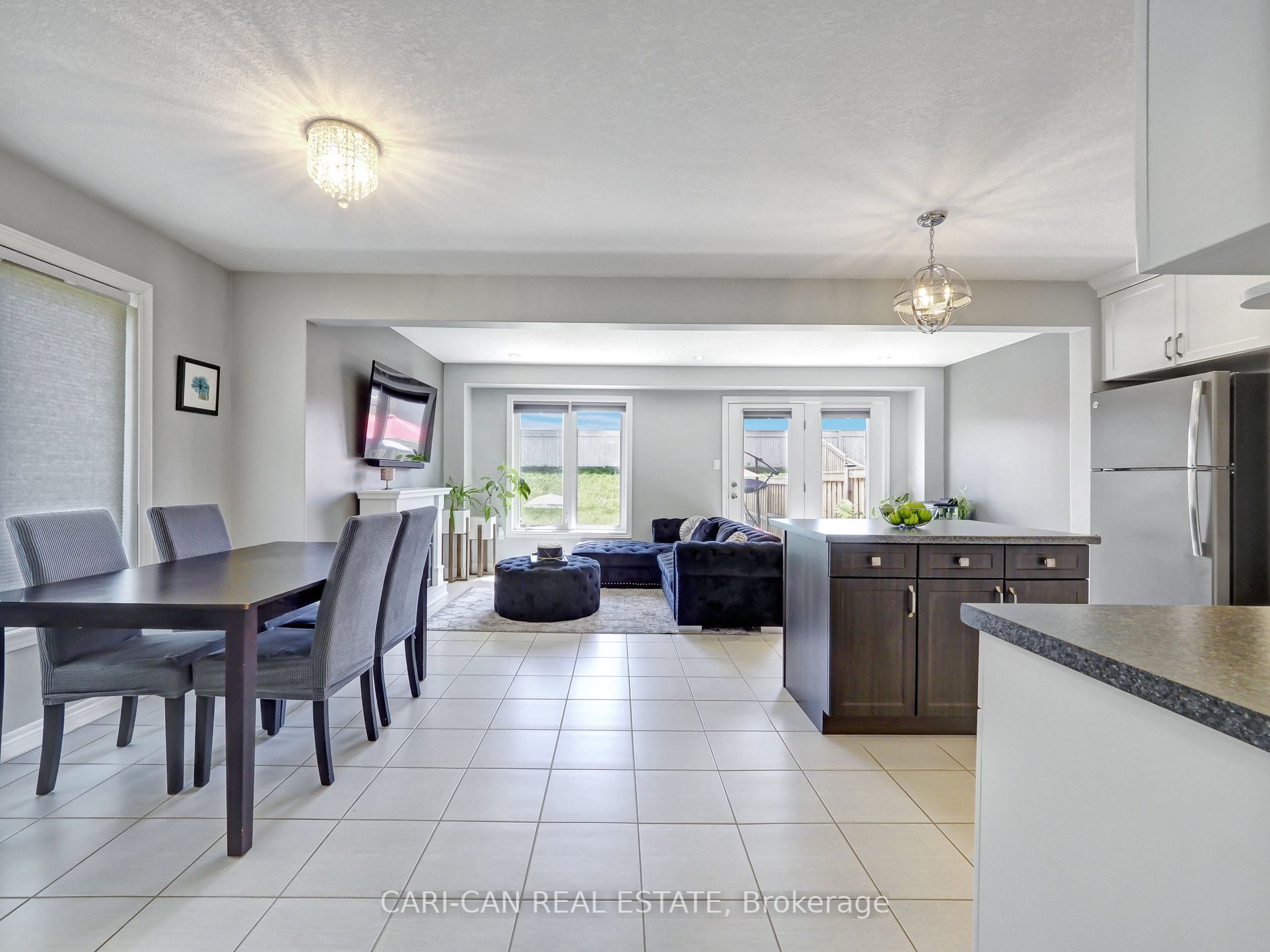 187 Hutchinson Dr