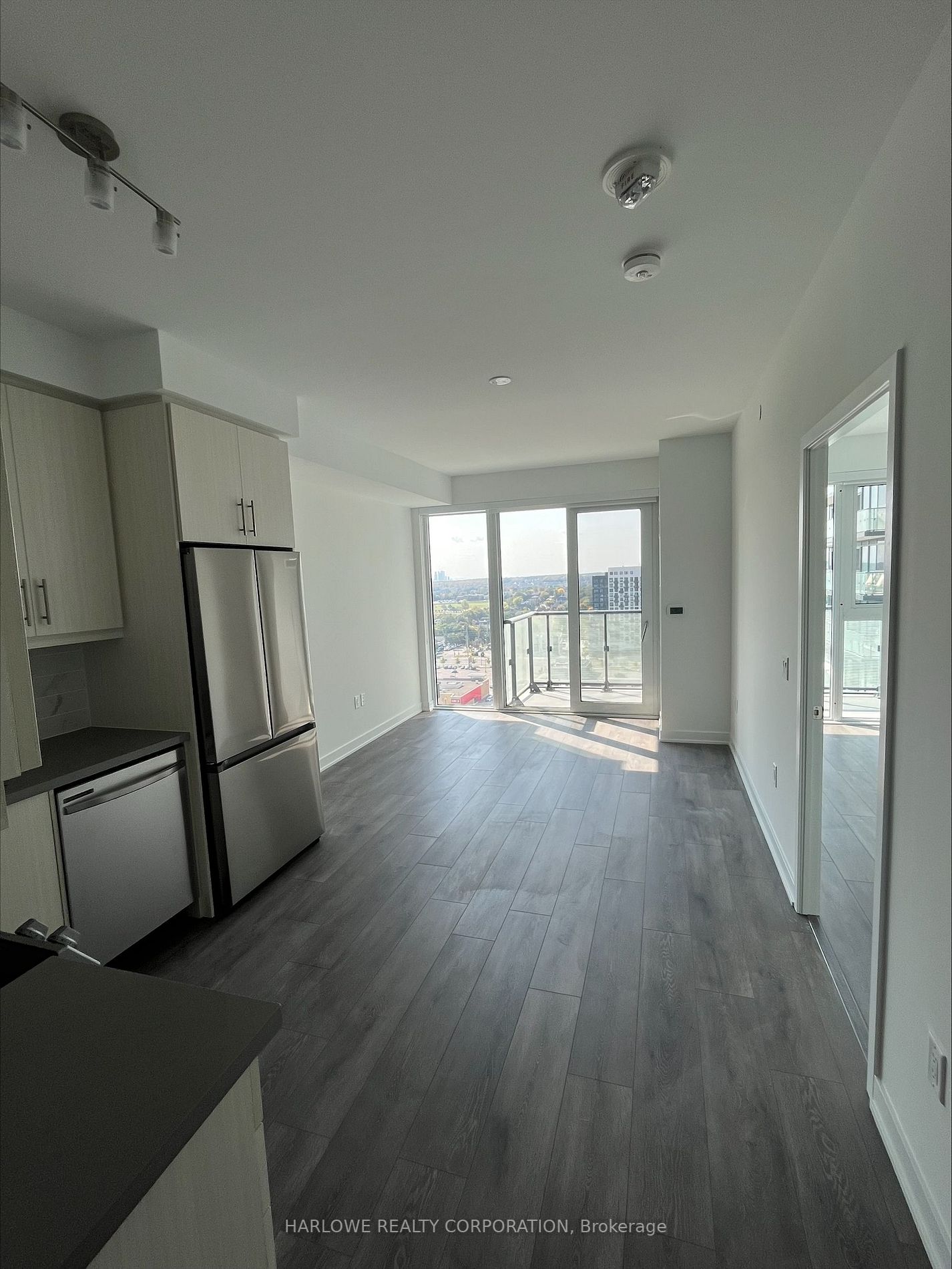 105 Oneida Cres, #1801