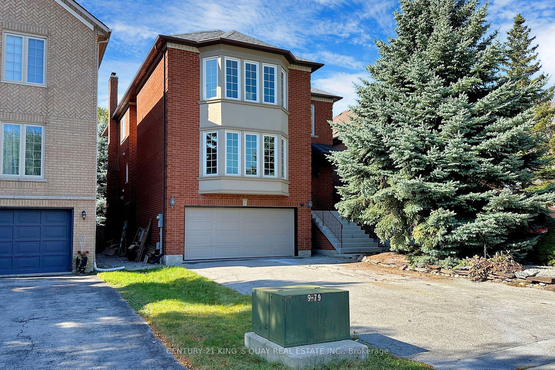 30 Redondo Dr