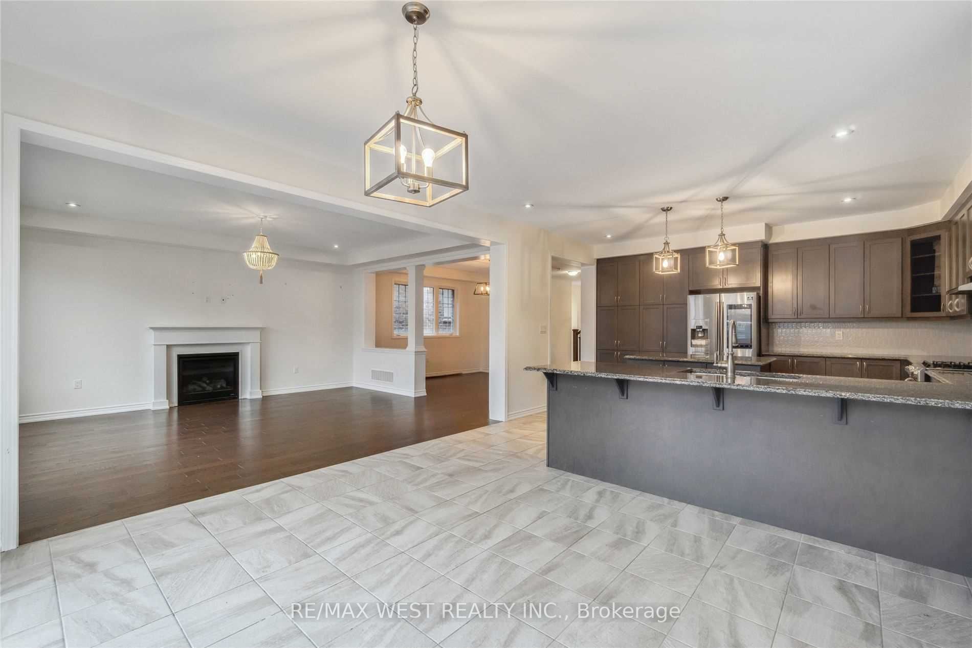 151 Pierre Berton Blvd