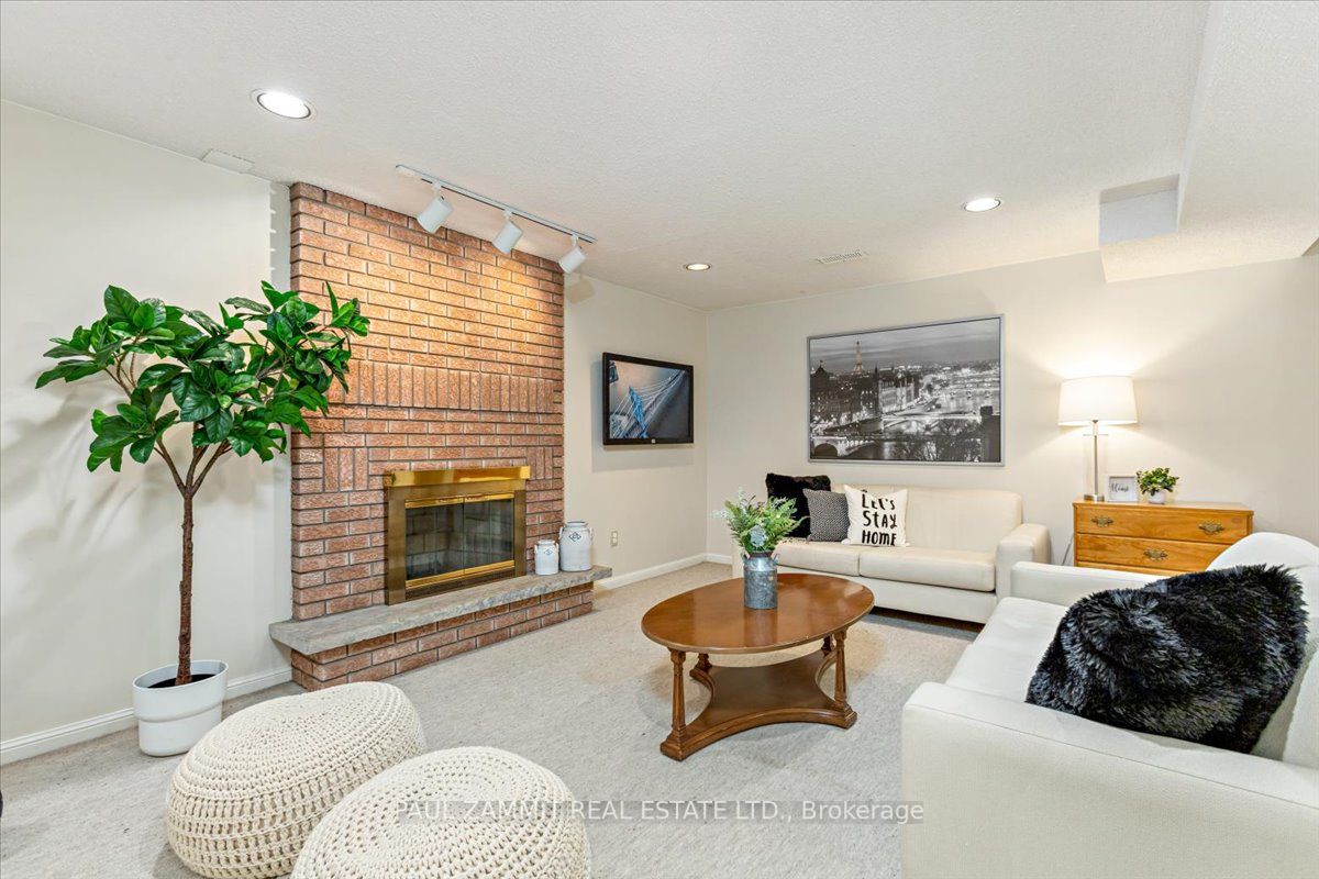 64 Brookshire Circle