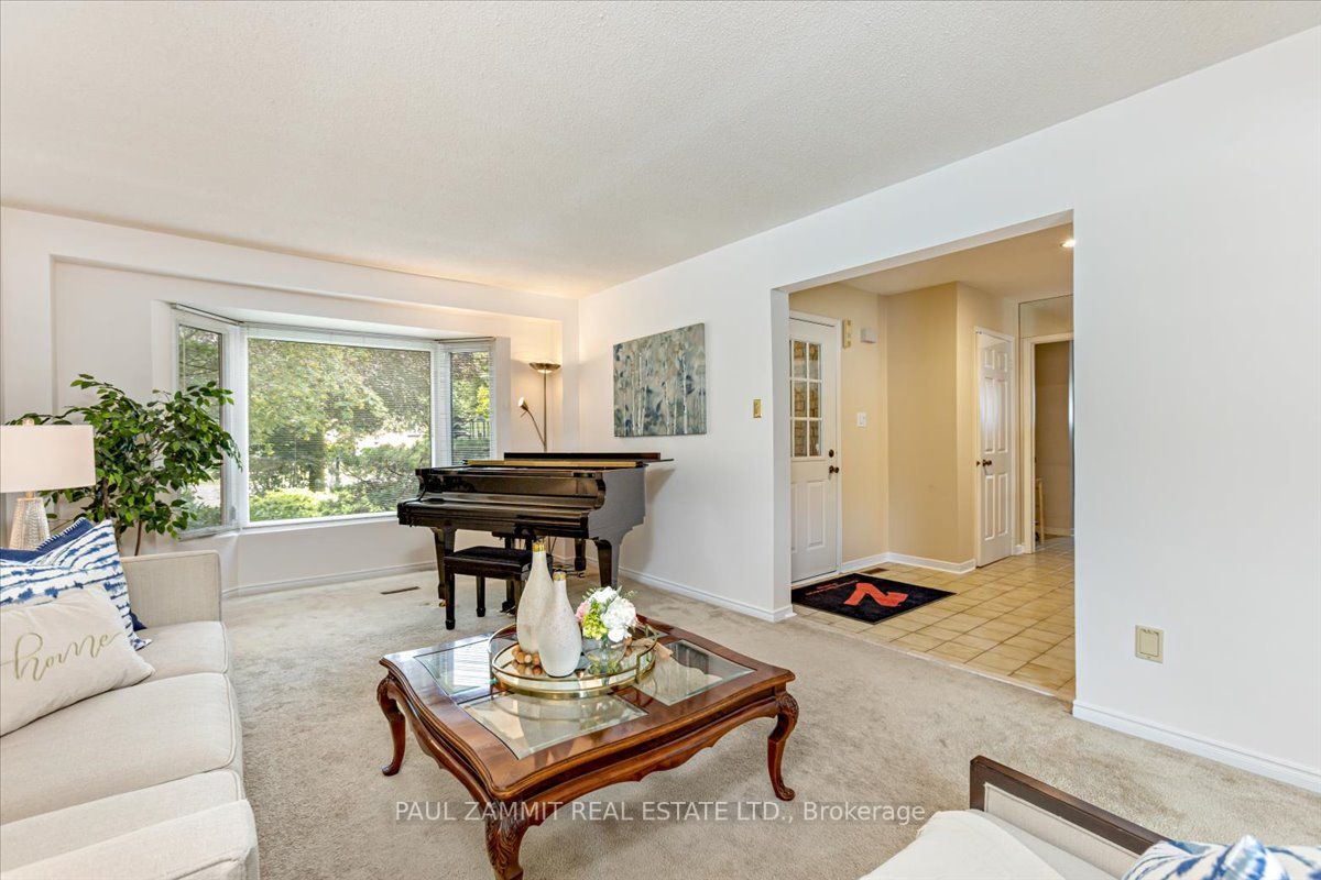 64 Brookshire Circle