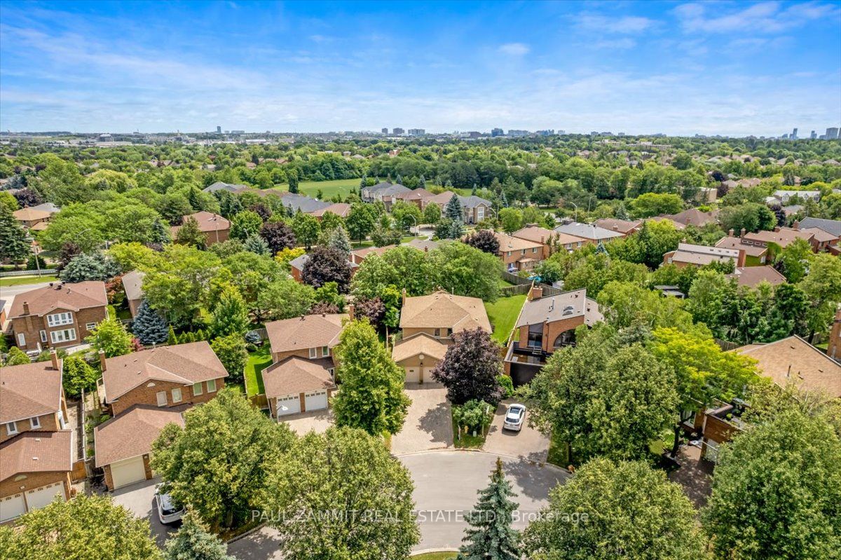 64 Brookshire Circle