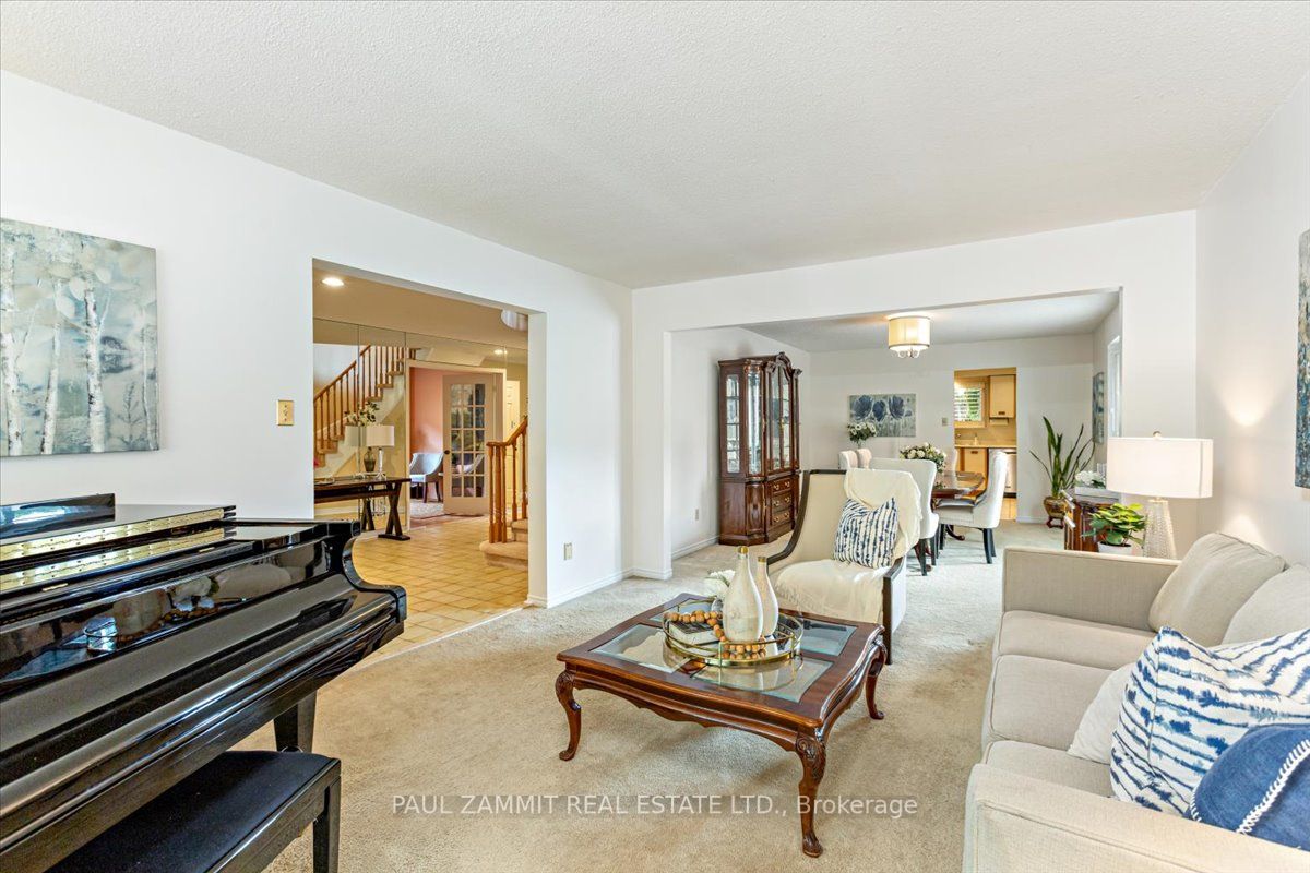 64 Brookshire Circle