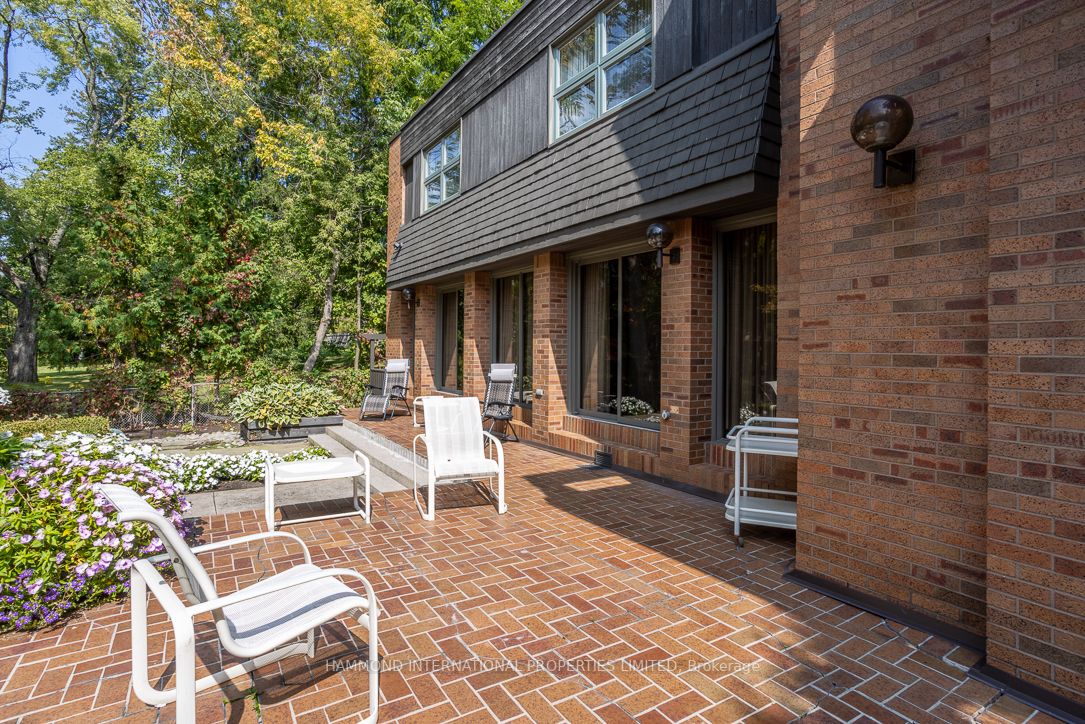 18 Old English Lane