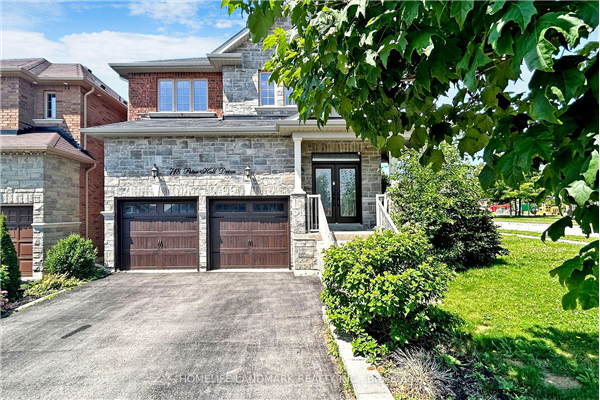 718 Peter Hall Dr, Newmarket
