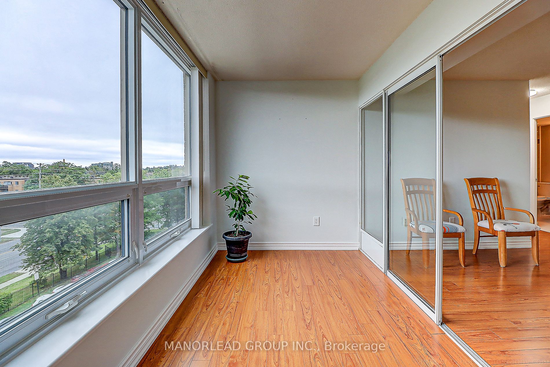 326 Major Mackenzie Dr, #510