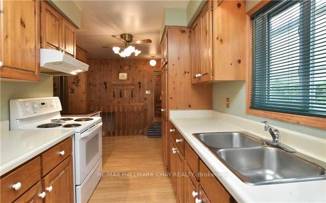 182 Beattie Ave