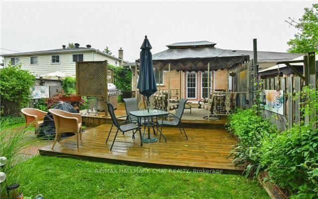 182 Beattie Ave