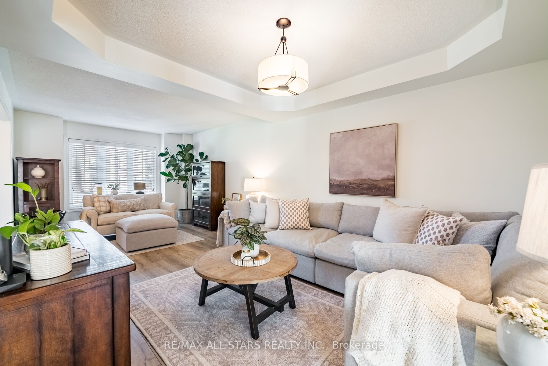 75 Gail Parks Cres