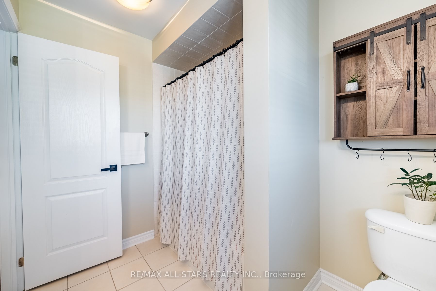 75 Gail Parks Cres