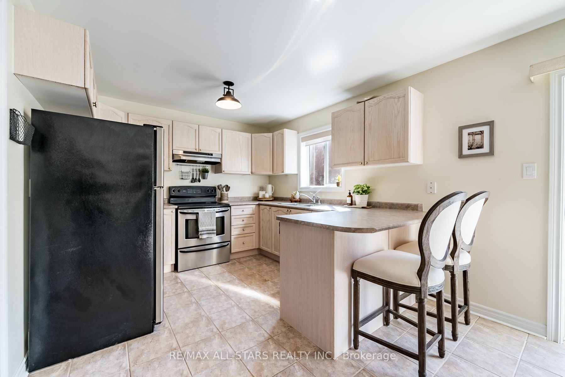 75 Gail Parks Cres