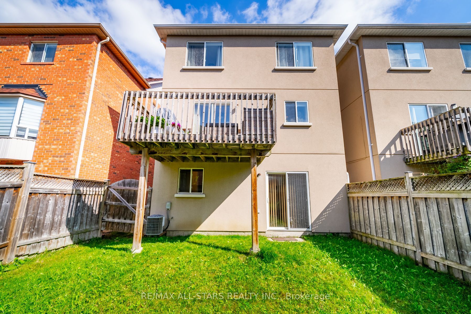 75 Gail Parks Cres