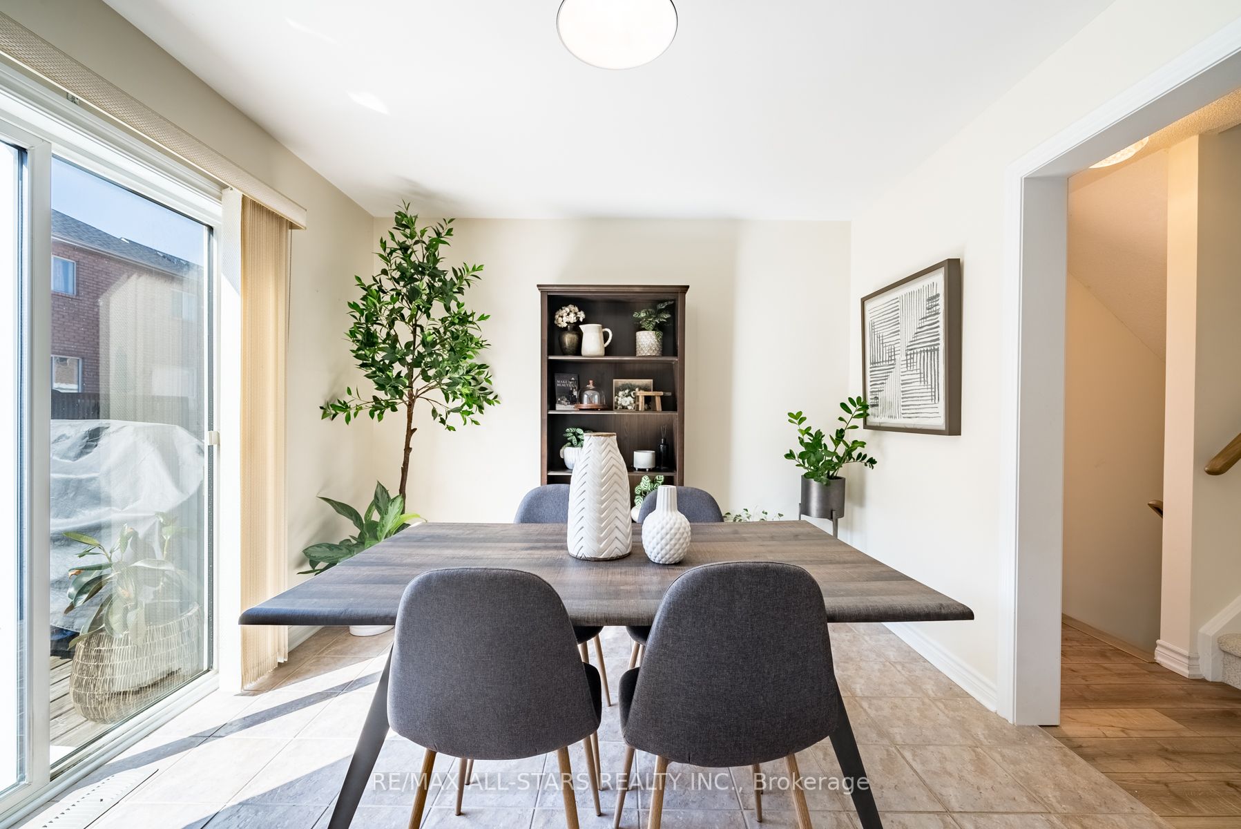 75 Gail Parks Cres