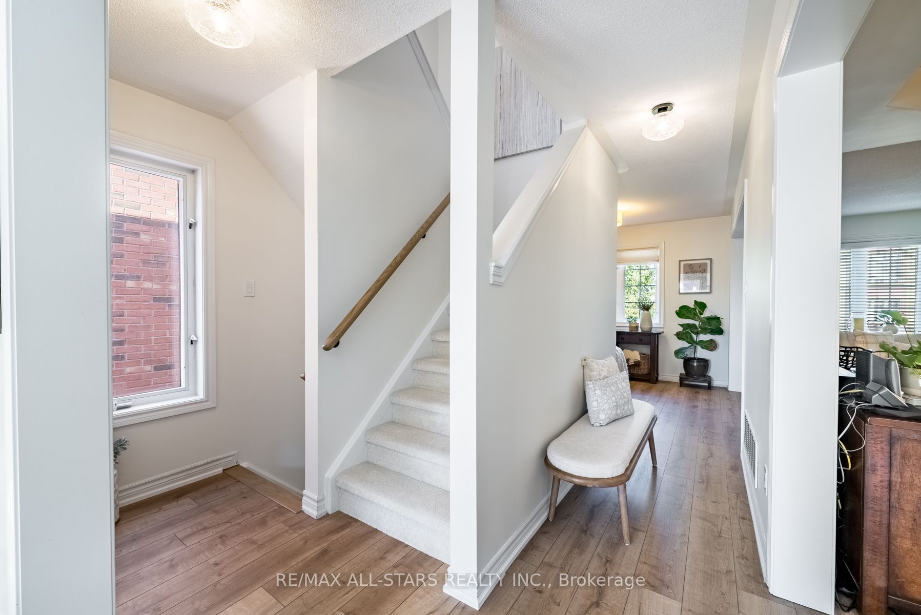 75 Gail Parks Cres