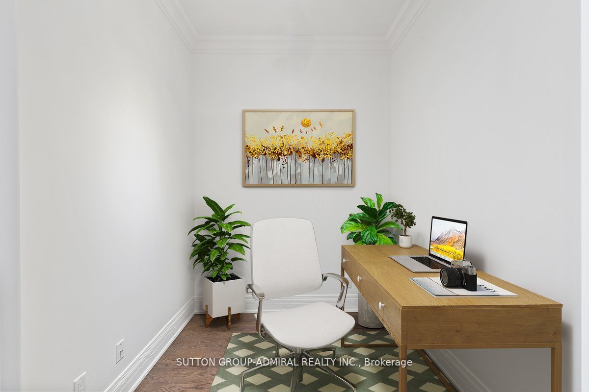 80 Burns Blvd, #405