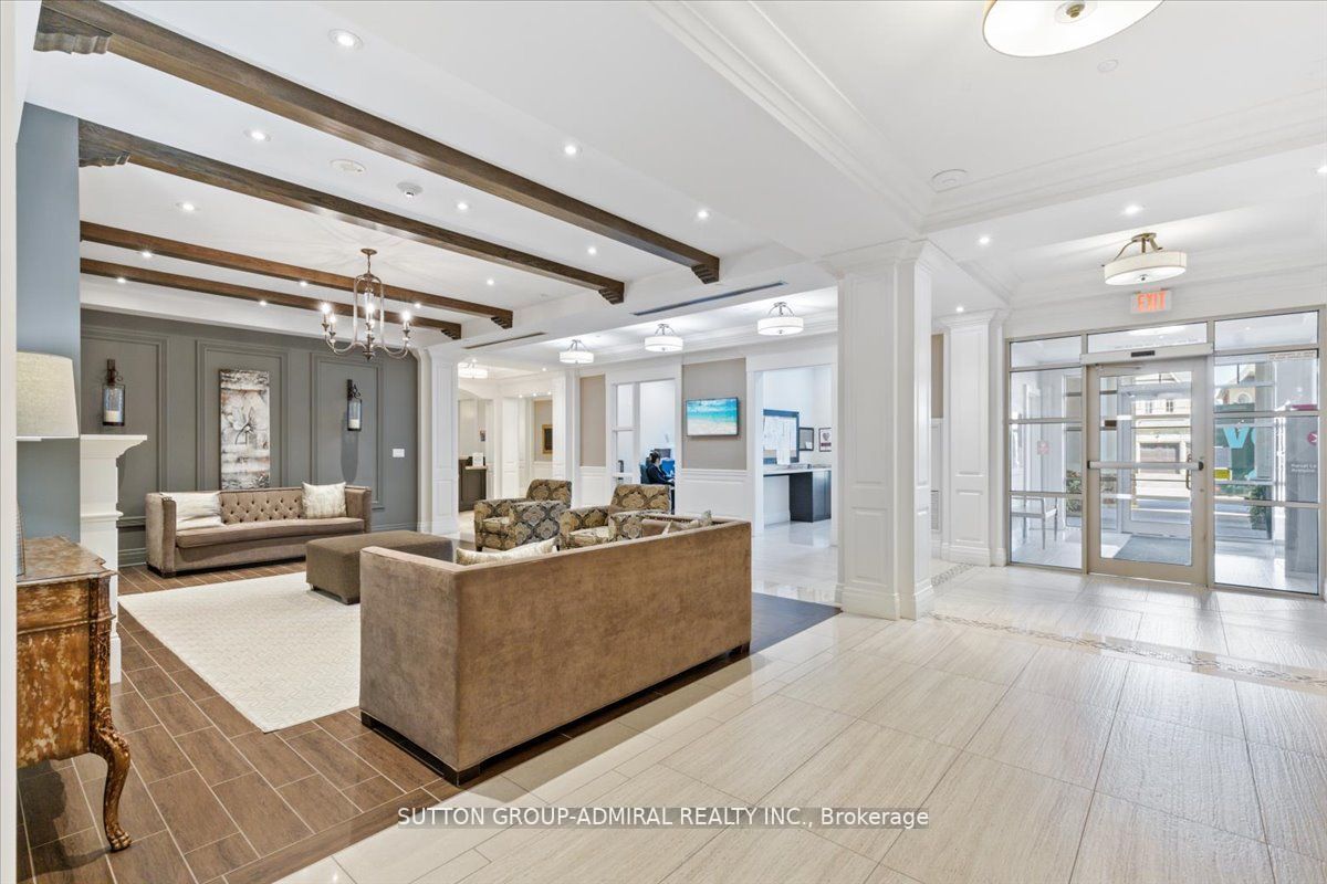 80 Burns Blvd, #405