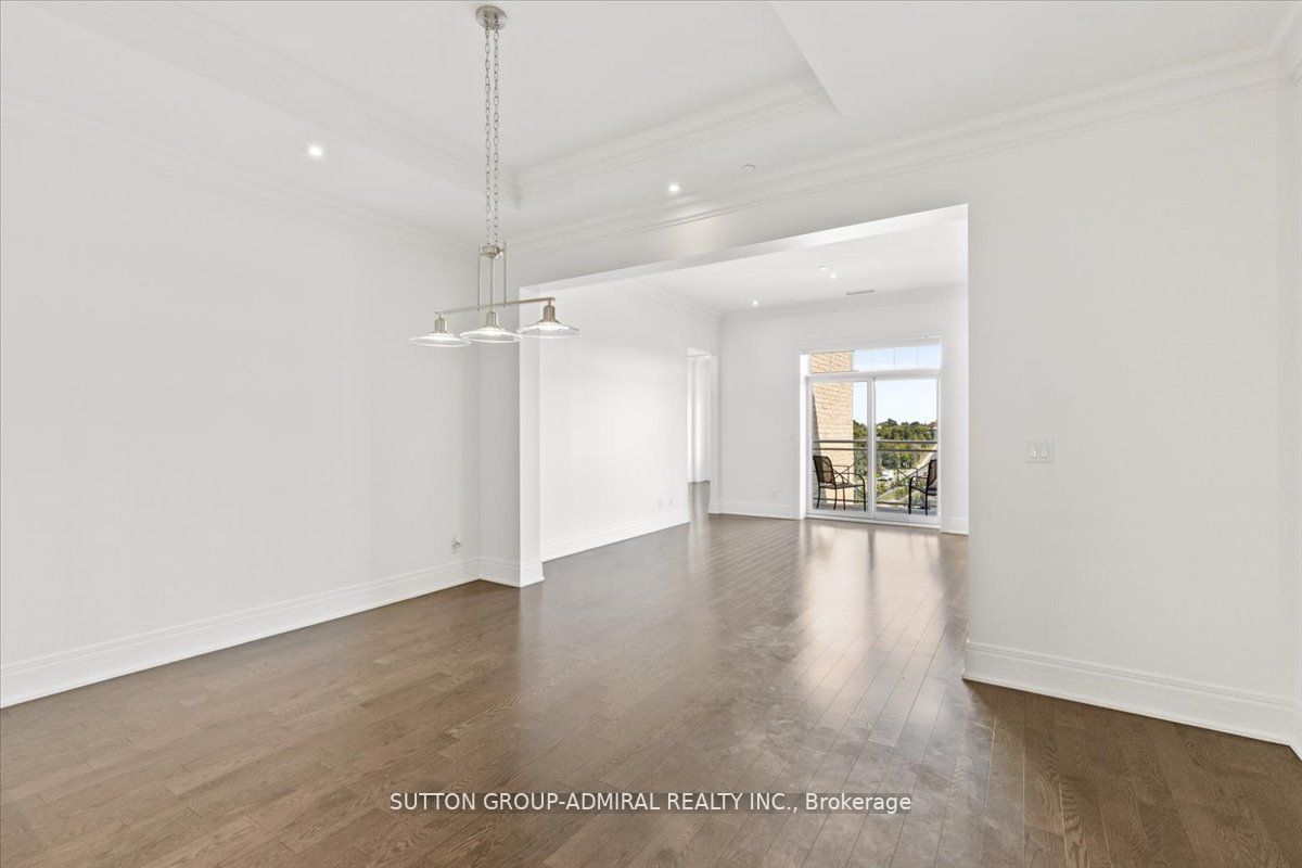 80 Burns Blvd, #405